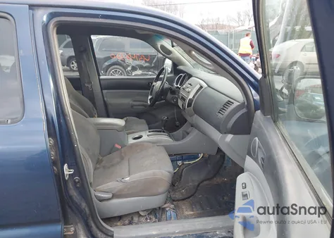 2005 Toyota Tacoma Base V6 z USA, uszkodzony, nr VIN 5TELU42N45Z101874